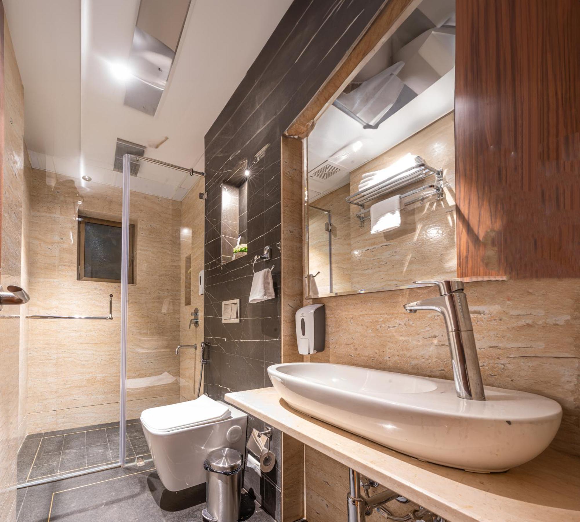 Treebo Premium Heritage Grand -Majiwada ثين المظهر الخارجي الصورة