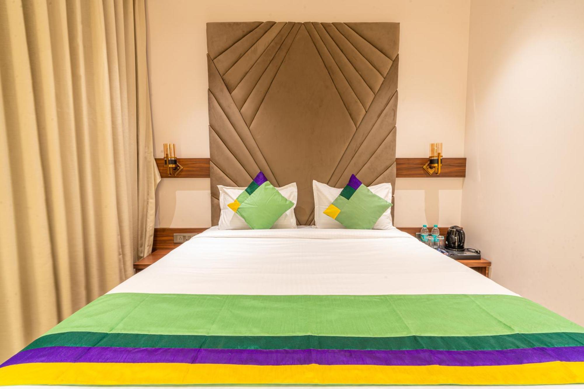 Treebo Premium Heritage Grand -Majiwada ثين المظهر الخارجي الصورة