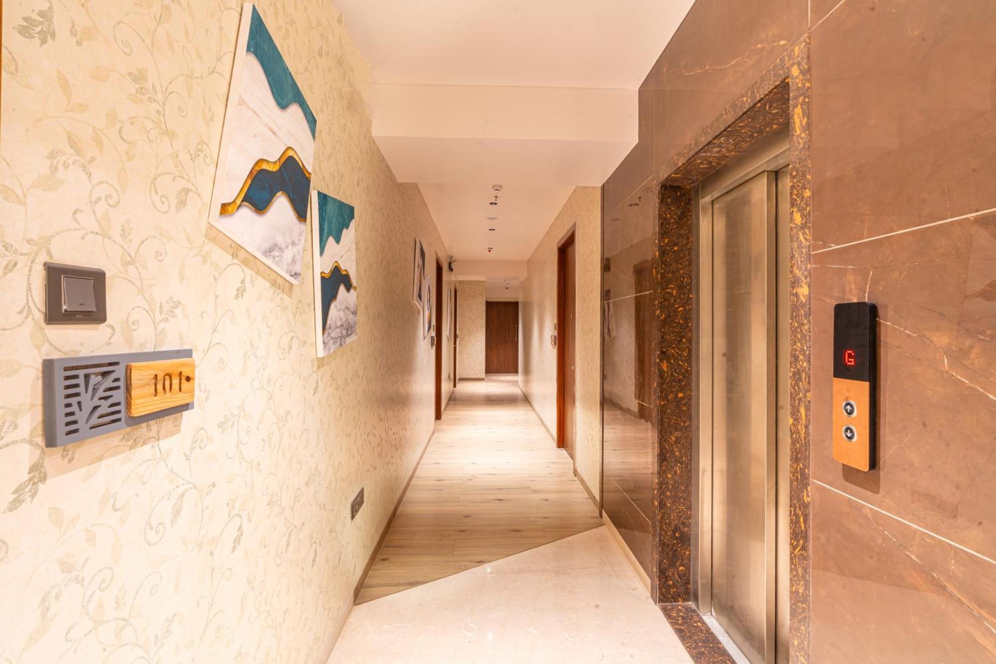 Treebo Premium Heritage Grand -Majiwada ثين المظهر الخارجي الصورة