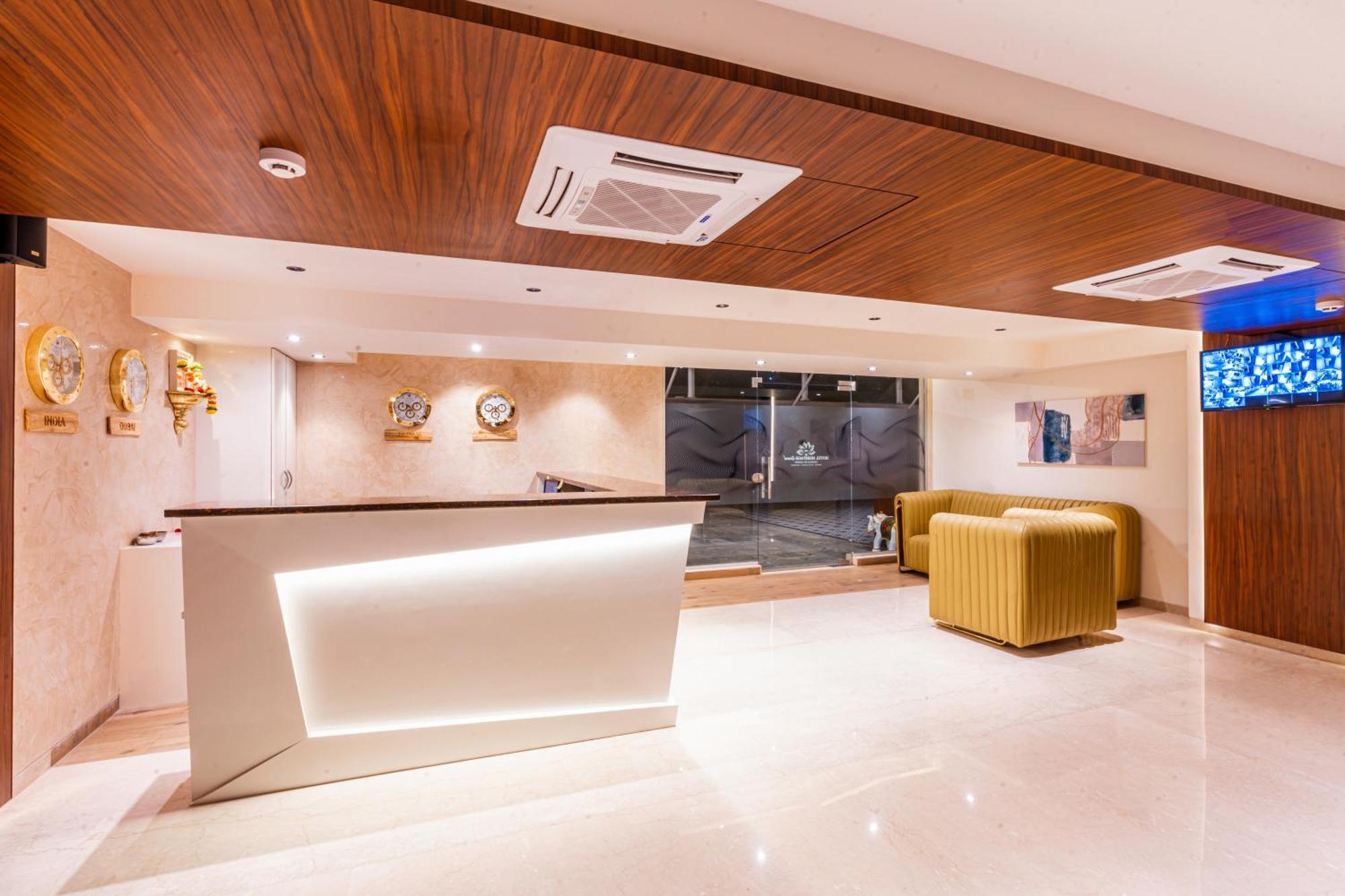 Treebo Premium Heritage Grand -Majiwada ثين المظهر الخارجي الصورة